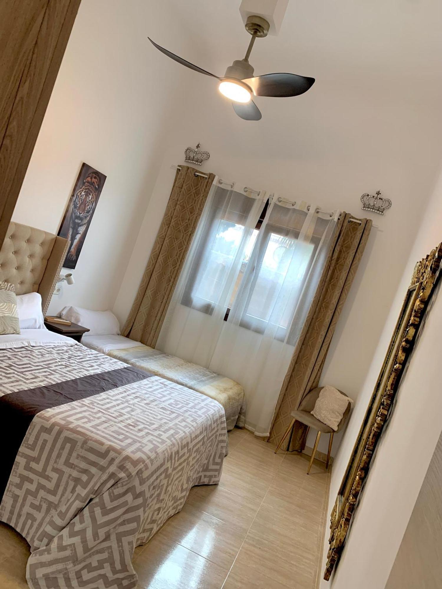 Amplia Vivienda New Para12 Pers A 4 Min Caminando De Playa Con Terraza, Piscina Com, Wifi, Ventiladores De Techo, Lavavajillas Ροκέτας ντε Μαρ Εξωτερικό φωτογραφία